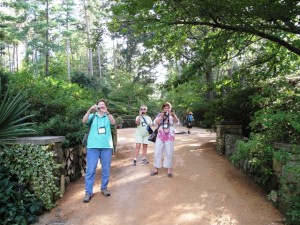 Carol, Cindy and Dee photographing me, photographing them (silly, I know)