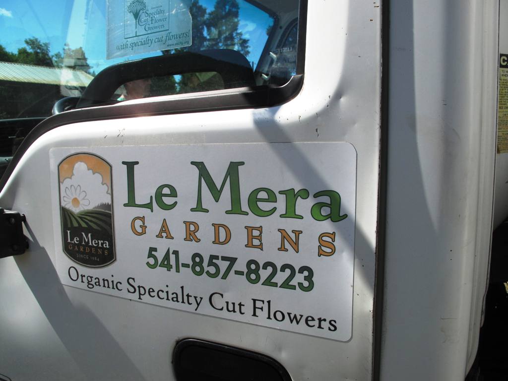 Joan's Le Mera Gardens was certified organic LONG before it was hip and fashionable. She's been growing beautiful, healthy flowers for 21 years!
