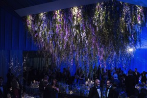The floral ceiling chandelier -- using all American grown floral ingredients -- from the White House State Dinner (photo: Brendan Smialowski/Agence France-Presse)