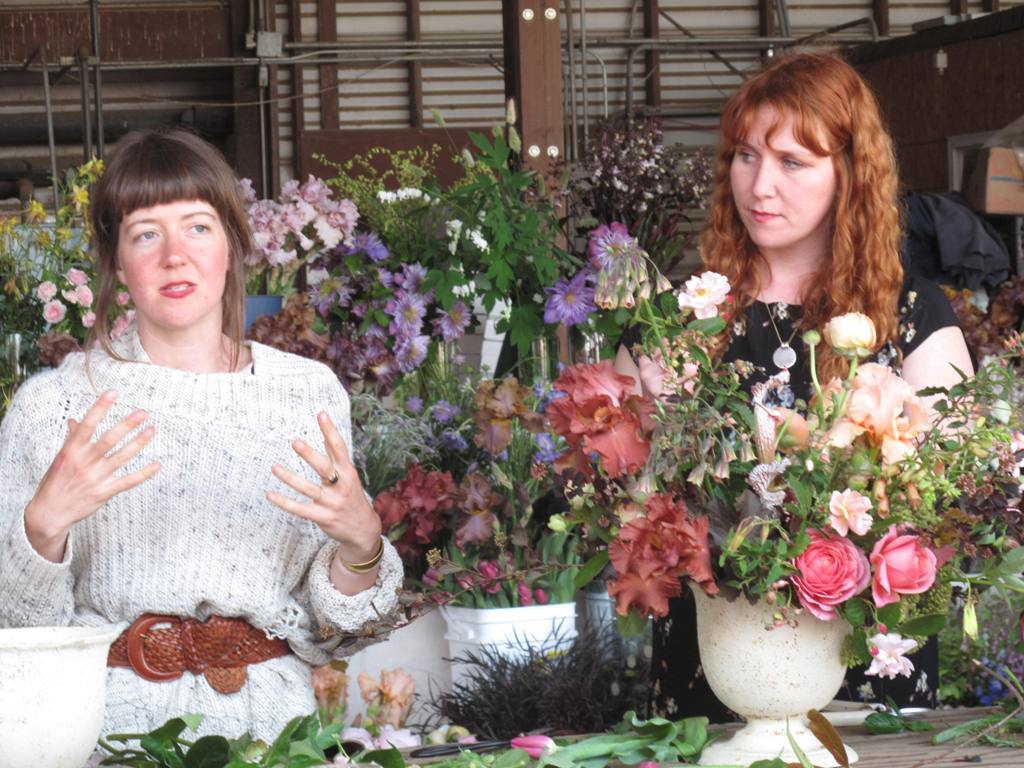 Generous in sharing their knowledge, Sarah and Nicolette demonstrated with their favorite irises and perennials.