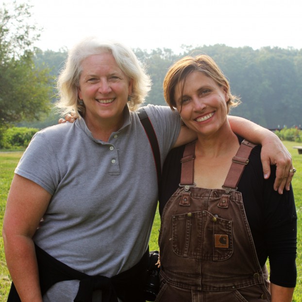 With Slowflowers.com member Andrea Gagnon of LynnVale Farm and Studios, on location with Country Gardens magazine (c) Nick Crow