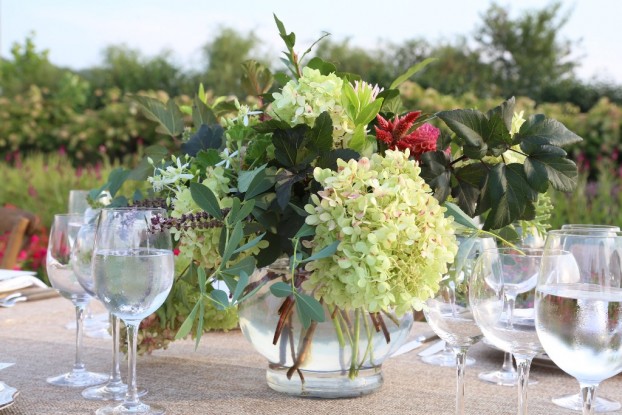 Syndicate Sales' "Terrariums" showcased the work of Andrea Gagnon of LynnVale Studio + Farm at the Washington, D.C. Field to Vase Dinner.