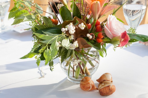 Elizabeth Artis of Espe Floral + Foliage used the "Footed Rose Bowl" for her F2V Dinner Tour centerpieces held at Oregon Flowers.