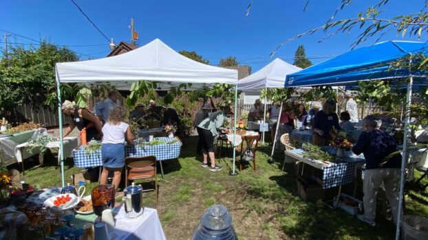 A day of floral design with garden-foraged ingredients