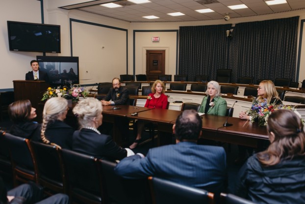 Tim Carlton (left), moderated a panel speaking to the Congressional Cut Flower Caucus staffers. At the table, from left: Frank Arnosky, Diana Roy, Debra Prinzing, Holly Chapple.