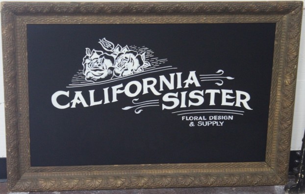 California Sister's logo is reminiscent of vintage California fruit labels