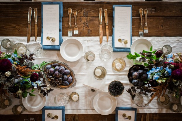 A Susan McLeary/Passionflower-designed tablescape for a recent wedding at Cornman Farms (c) Chelsea Brown Photography
